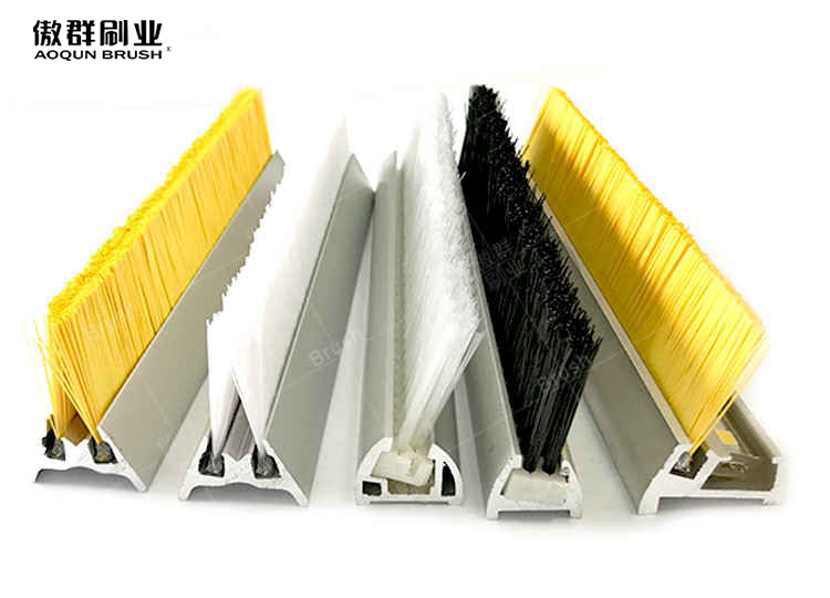 Escalator Brushes Strip