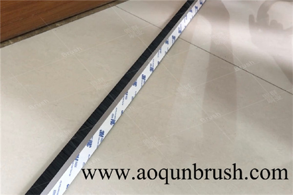 Brush Strip Self Adhesive Under The Bathroom Door - AOQUN