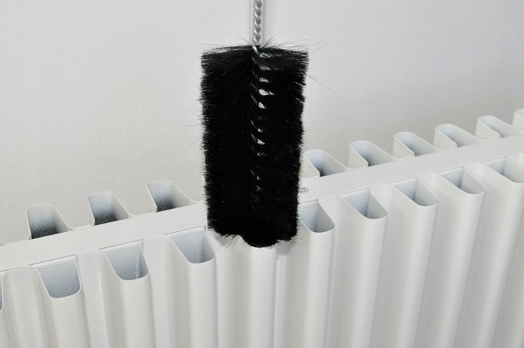 Long Handle Easy Reach Radiator Cleaning Bristle Brush Dust Duster Cleaner 70CM 