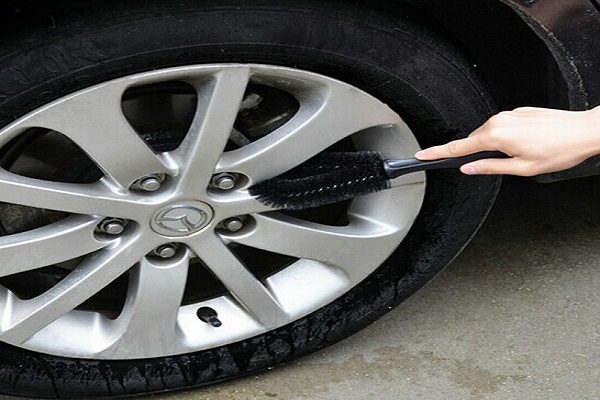 People Rely On Clothing, Wheel Cleaning Brush Depends On Packaging - AOQUN