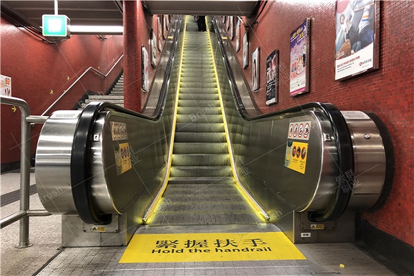  AOQUN Escalator Brush Purpose, Customers All Like It after Using them!